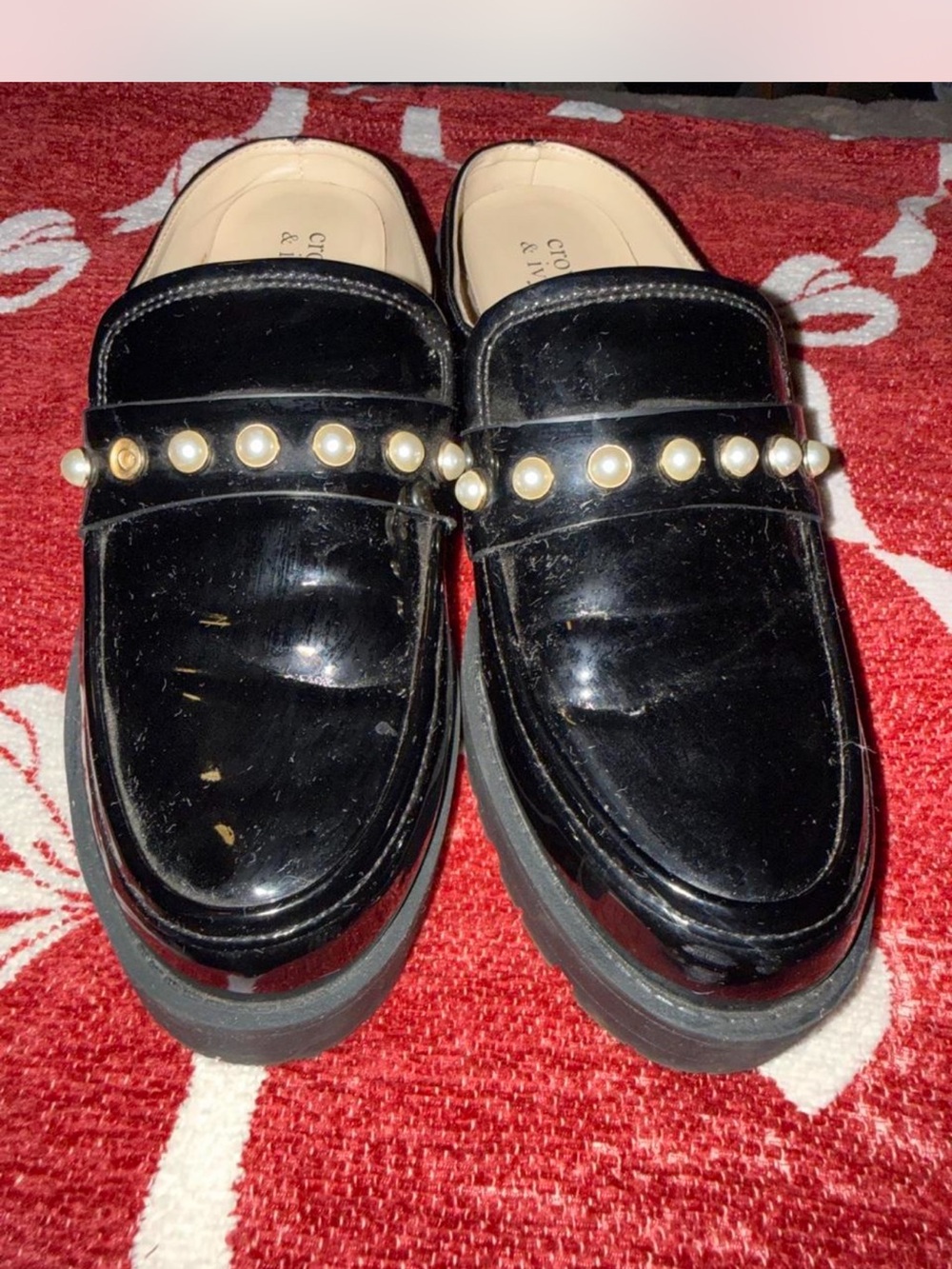 Crown & Ivy Women’s Size 10 Black Patent Pearl-Trim Loafers